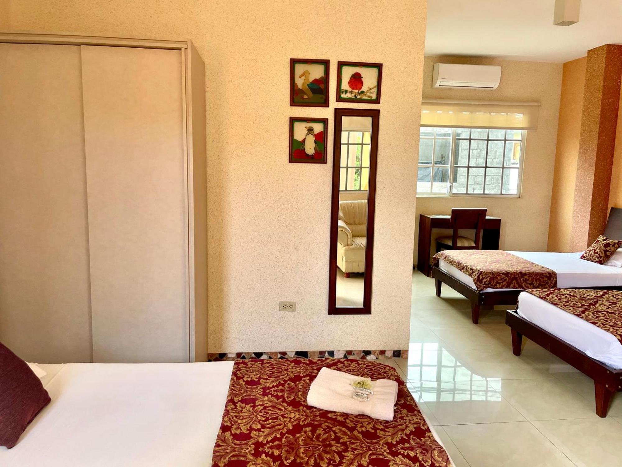 Eco Hotel Katarma Puerto Baquerizo Moreno Esterno foto